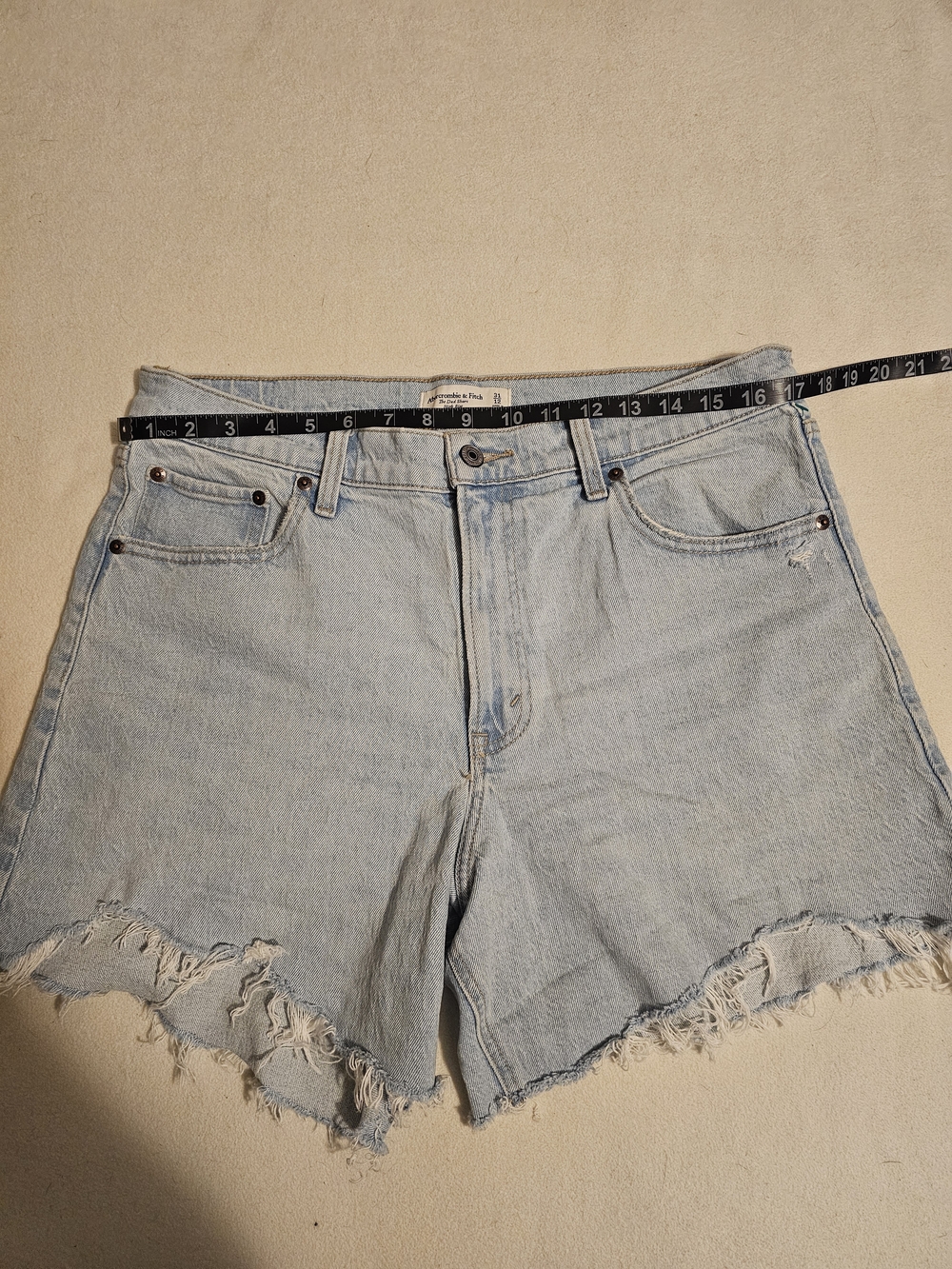 NEW! ABERCROMBIE The Dad Shorts Light Blue Raw-Hem Denim Shorts High Waist Sz 12 - Picture 4 of 14